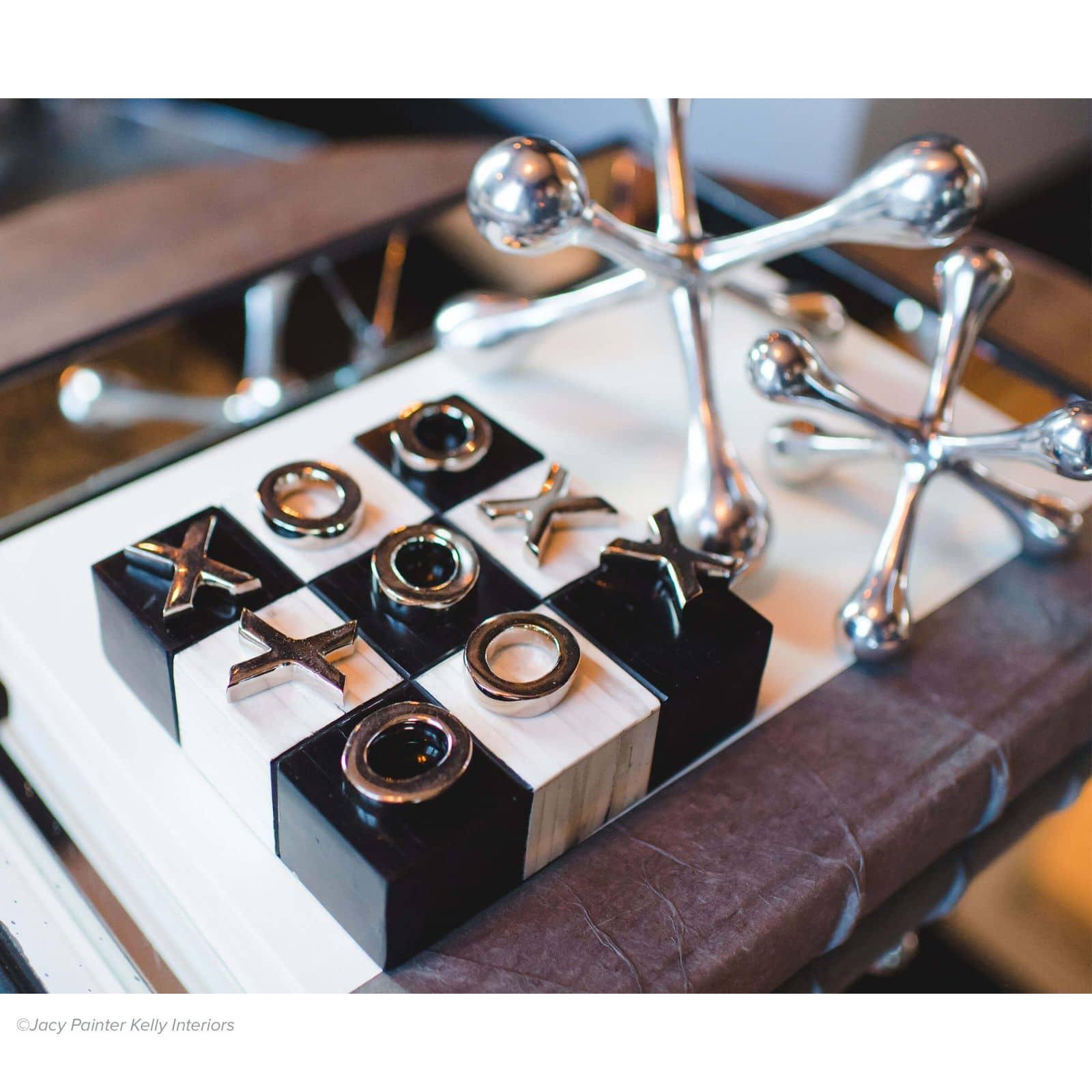 完全新品 ￼￼GELCHOP FAKE WOOD BOARD 2本セット Tic Tac Toe Flat Board With Nickel Pieces | Regina Andrew